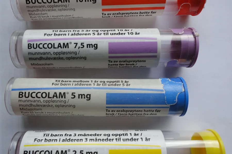 Reagensrør med Buccolam.